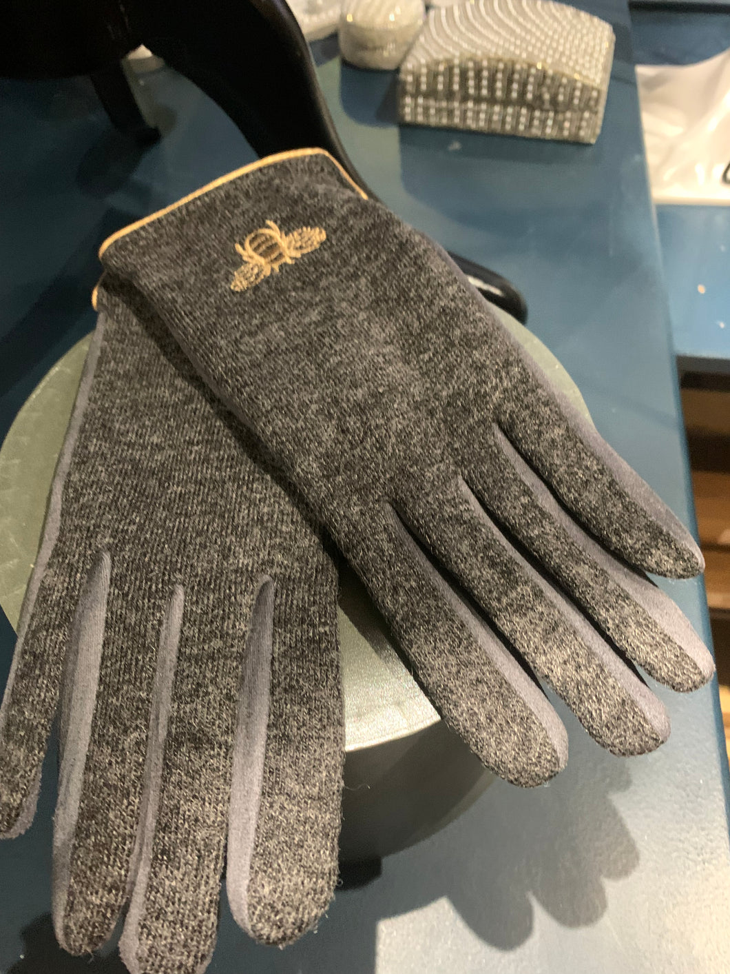 Grey Bee Gloves